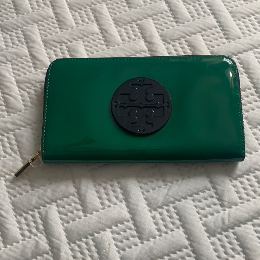 Tory Burch Patent Leather Wallet